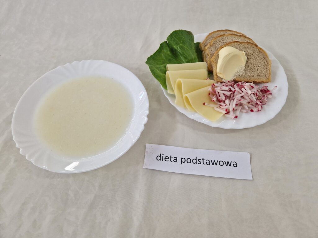 Zupa mleczna, ser żółty, masło, pieczywo