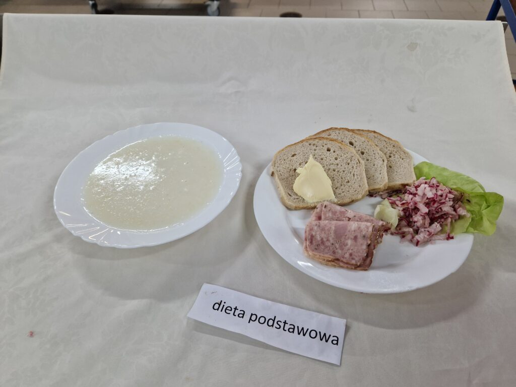 pieczeń, rzodkiewka, pieczywo