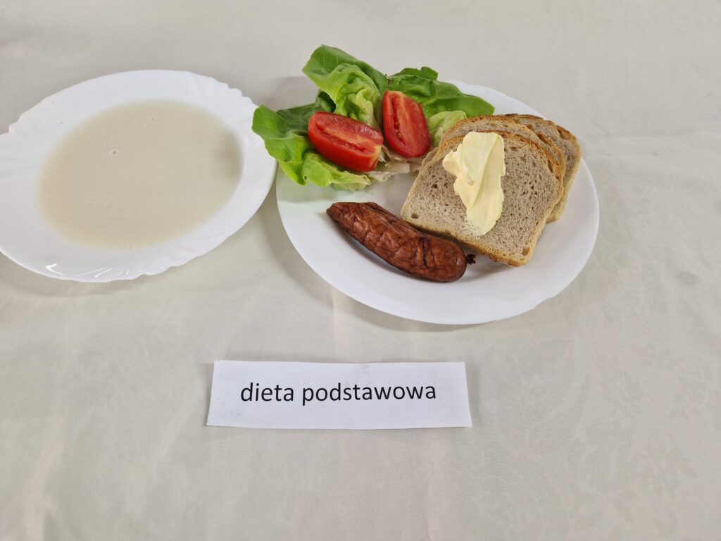 kiełbasa, pomidor, chleb, masło