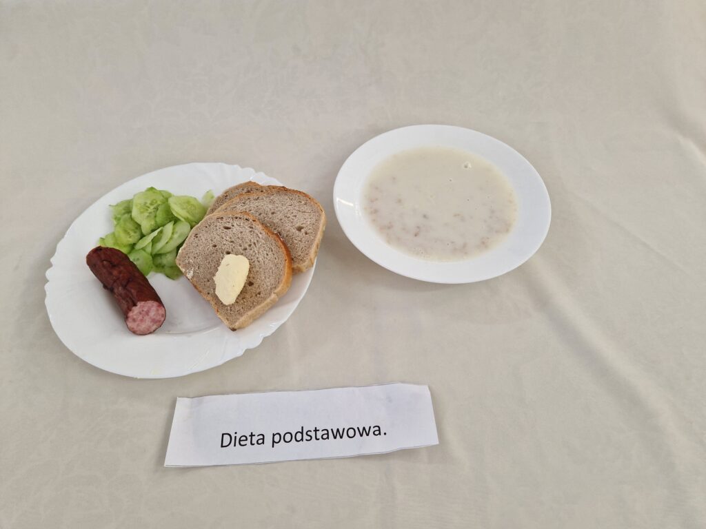 kiełbasa, pieczywo, zupa mleczna