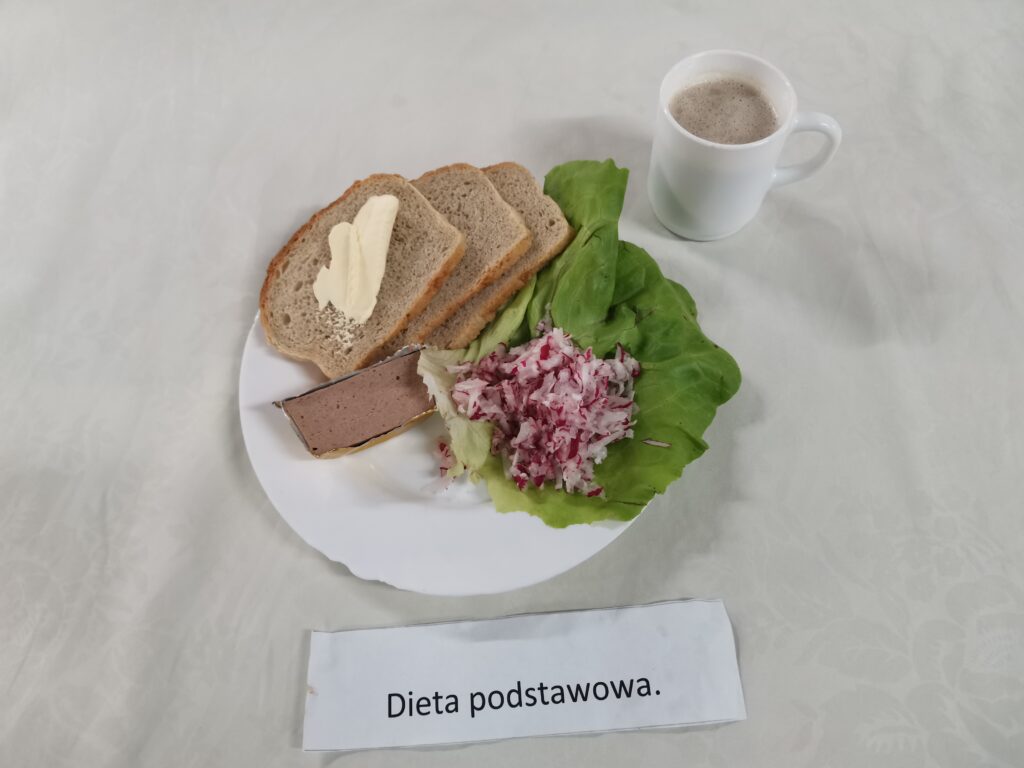 sałata, rzodkiewka, pieczywo, masło, pasztet