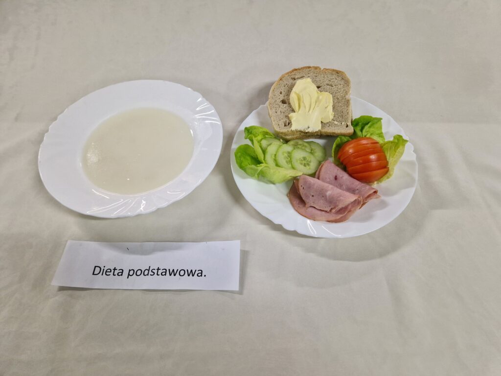 wędlina, pomidor, ogórek, pieczywo