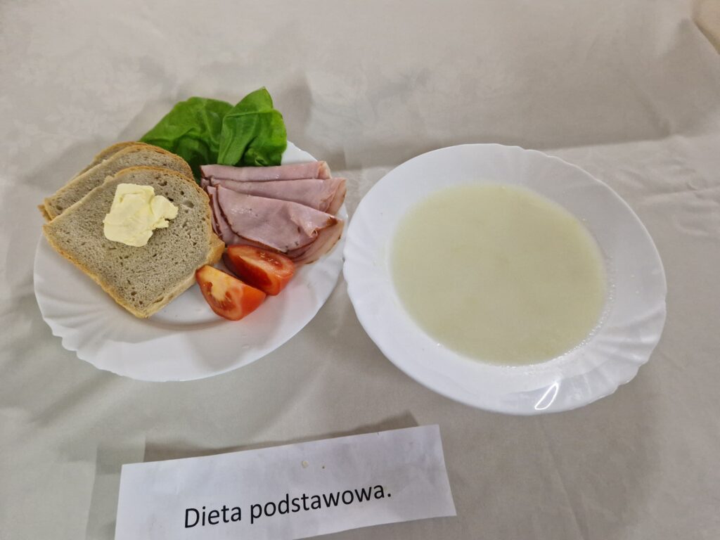 zupa mleczna, szynka, pomidor