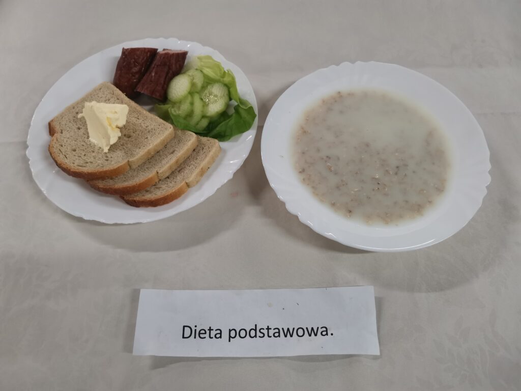 owsianka, pieczywo, ogórek