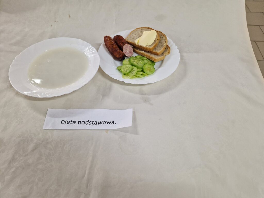 kiełbasa, ogórek, masło, pieczywo