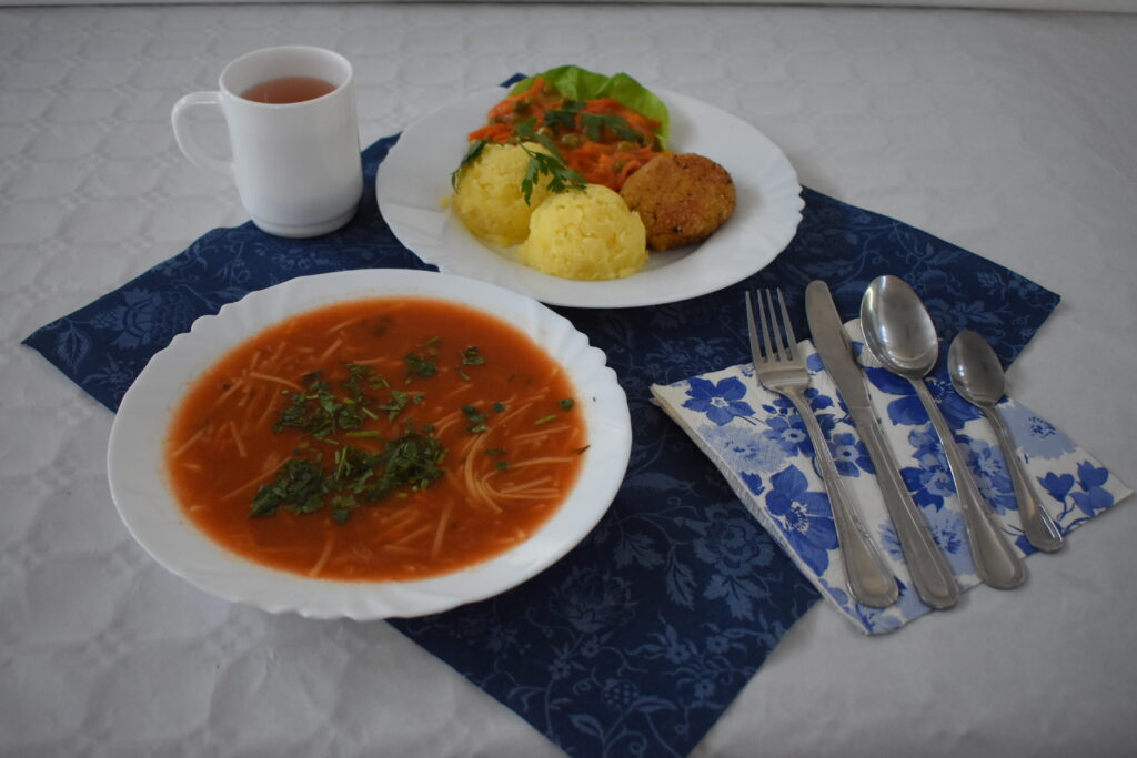 ziemniaki, zupa, herbata