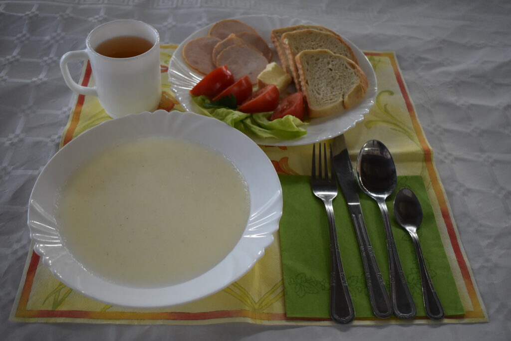 pieczywo, węlina, zupa mleczna