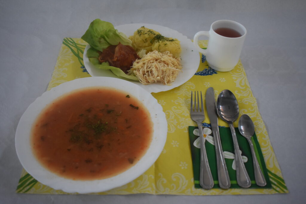 ziemniaki, zupa, surówka