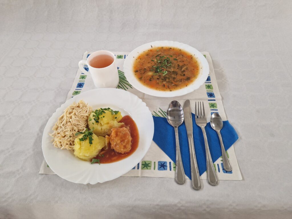 ziemniaki, zupa, mięso