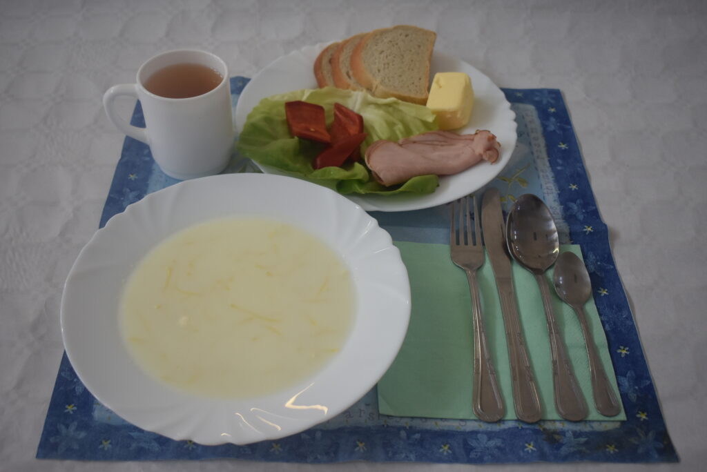 szynka, masło, pieczywo