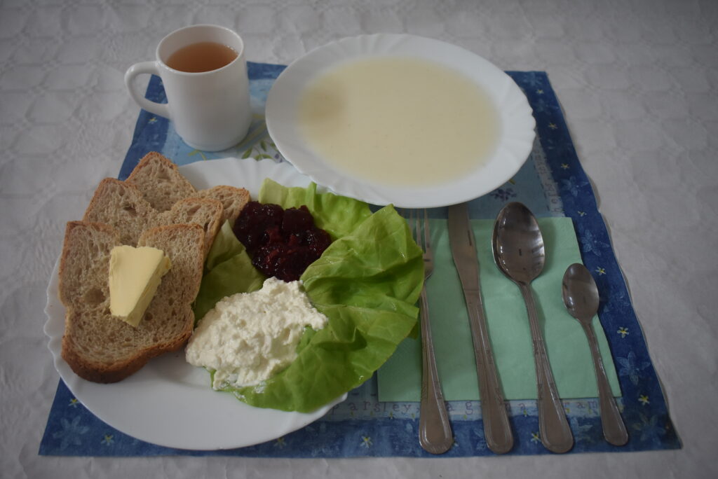 twaróg, marmolada, zupa mleczna