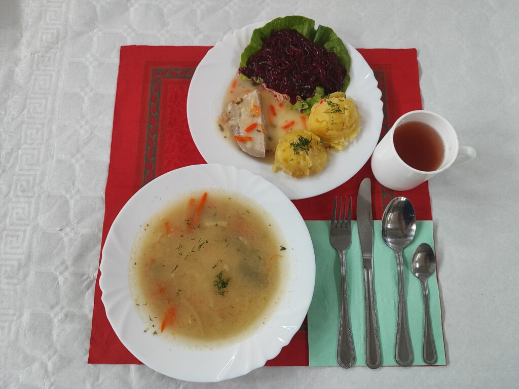 ziemniaki, buraczki, mięso