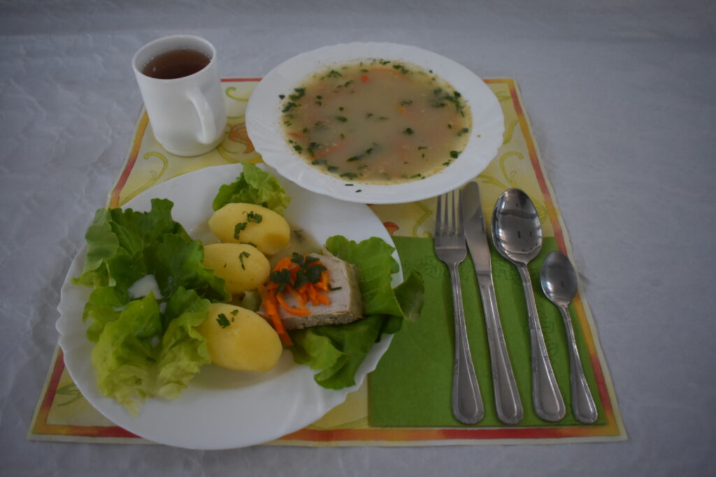 mięso, sos, zupa