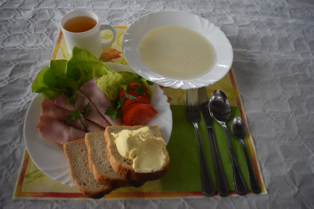 masło, zupa mleczna, szynka