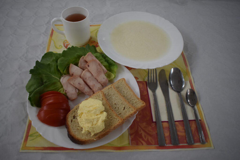 zupa mleczna, szynka, papryka