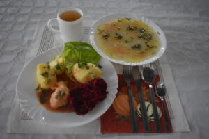 mięso drobiowe, ziemniaki, zupa