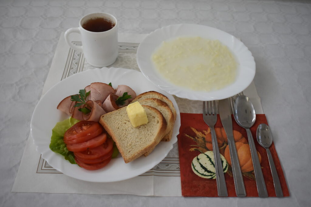 szynka, pomidor, masło, zupa