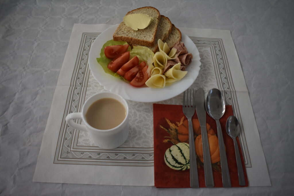 pomidor, masło, ser, chleb