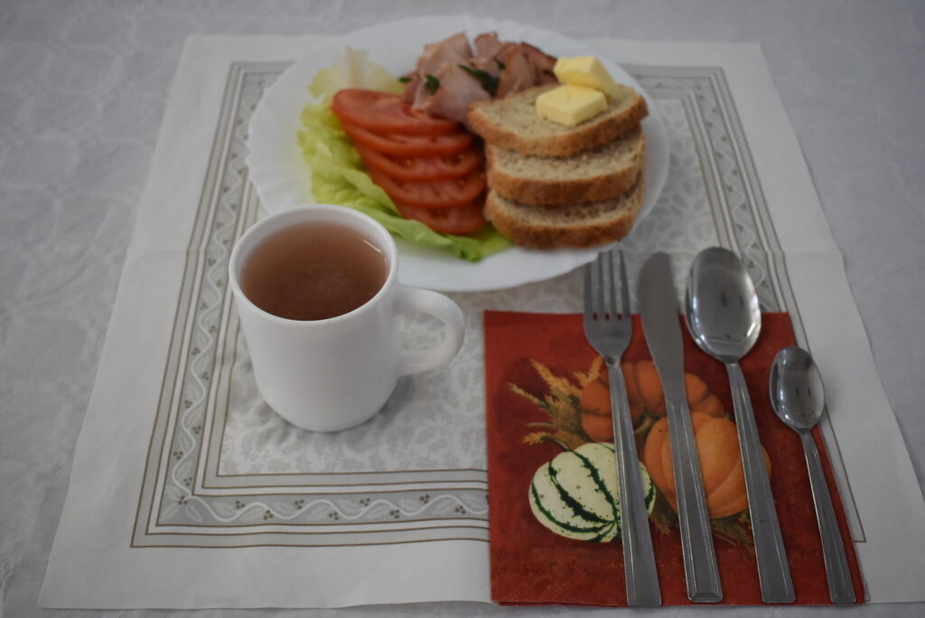 pomidor, szynka, masło