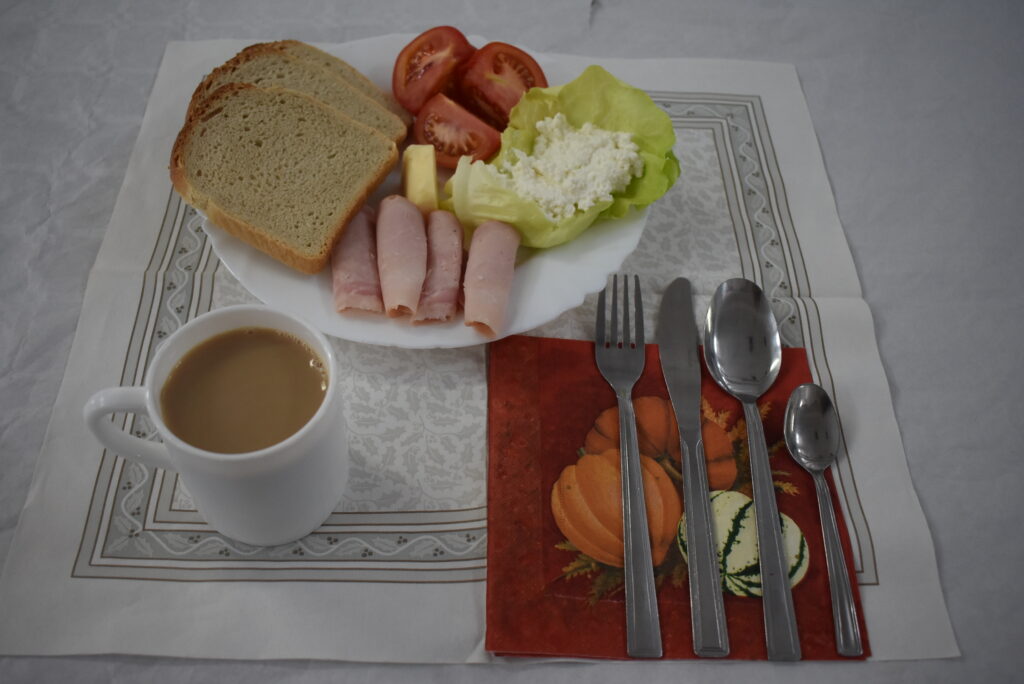 szynka, pomidor, masło