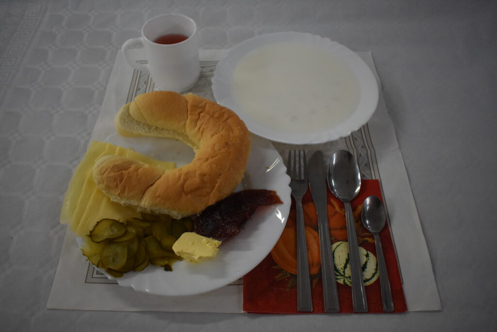 rogal, marmolada, masło