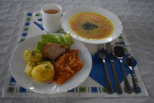 marchew, ziemniaki, sałata