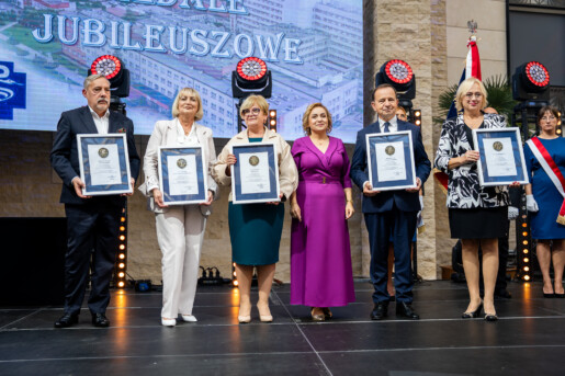 osoby nagrodzone medalami